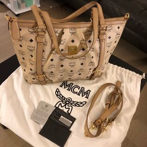 Top zip tote with shoulder strap